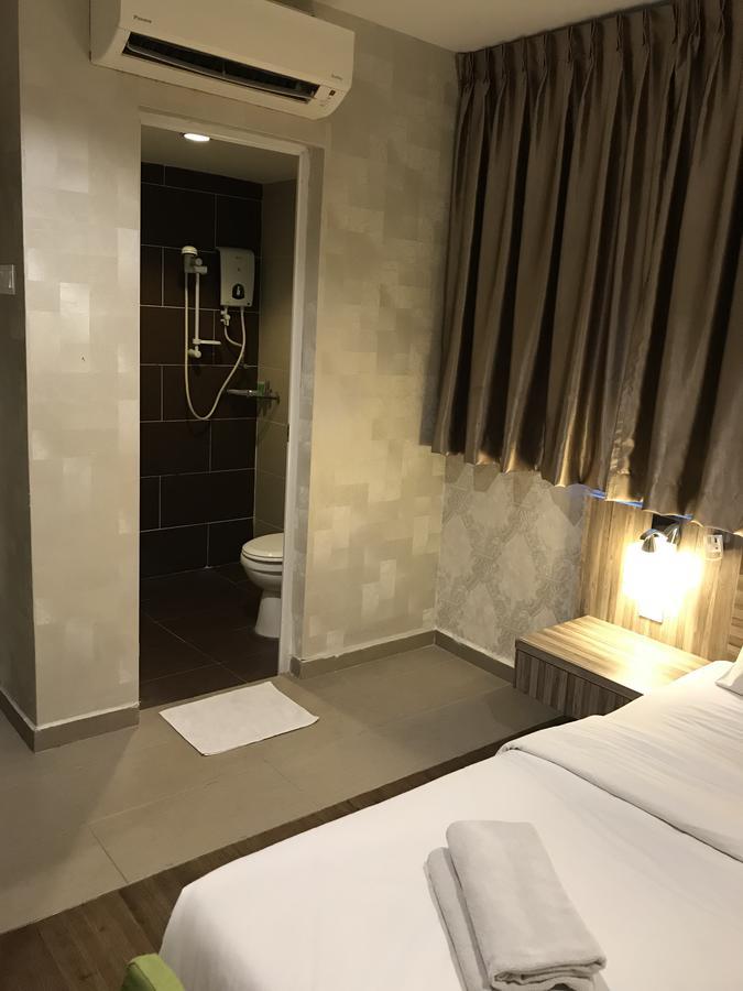 Victory Hotel Johor Bahru Extérieur photo